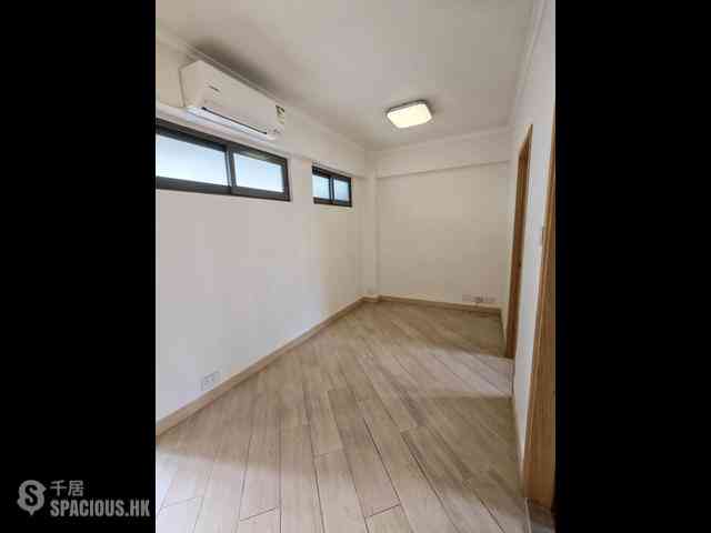 Sheung Wan - Ko Shing Building 06