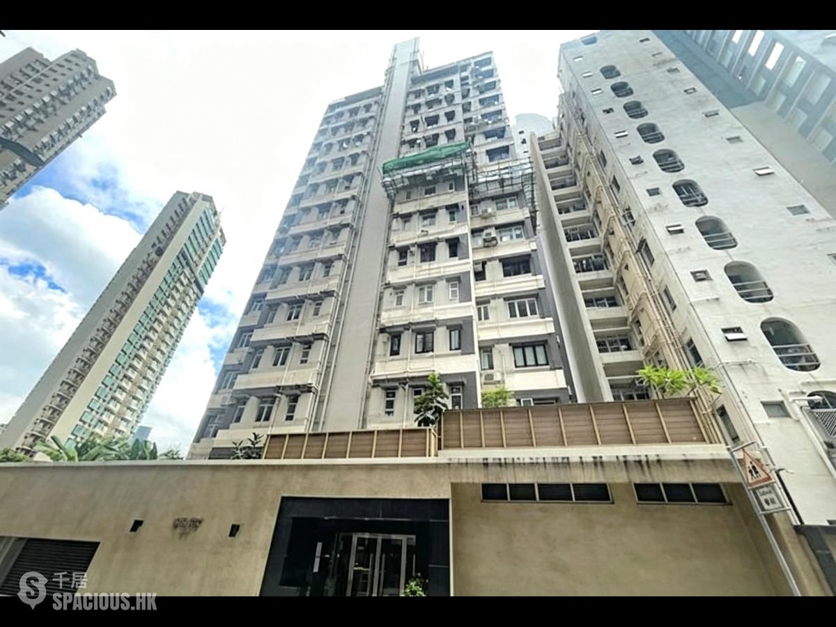 Mid Levels West - Chong Yuen 01