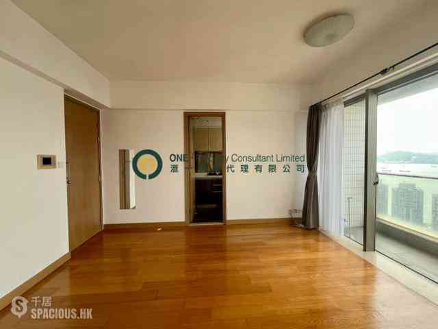 Sai Ying Pun - Island Crest 01