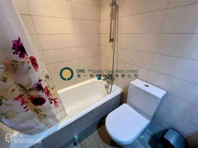 Sai Ying Pun - Island Crest 08