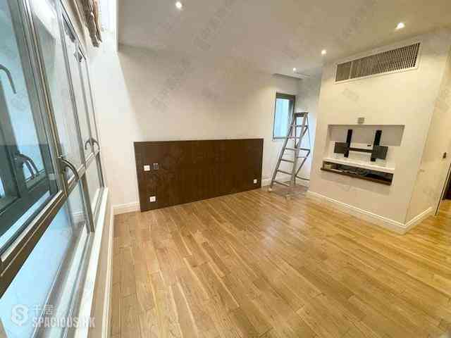 Mid Levels Central - Kam Yuen Mansion 02