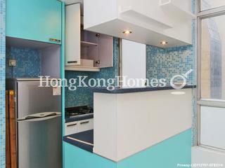 Wan Chai - Lok Moon Mansion 06