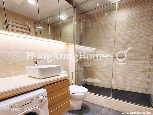 Wan Chai - Convention Plaza Apartments 06