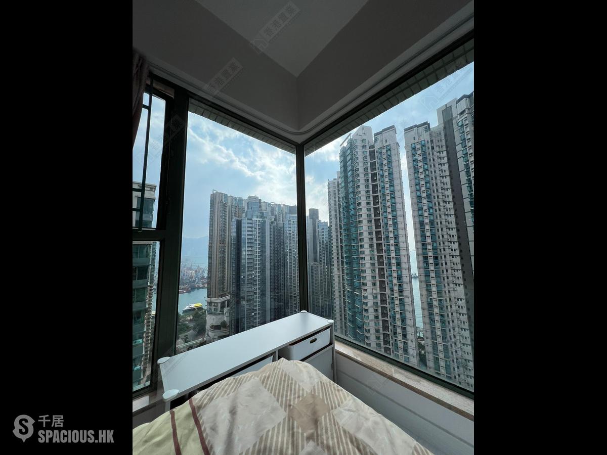 Tai Kok Tsui - Island Harbourview Block 1 01