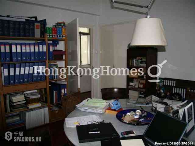 Mid Levels Central - Grand House 09