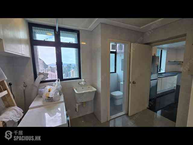 Mid Levels Central - The Harbourview 13
