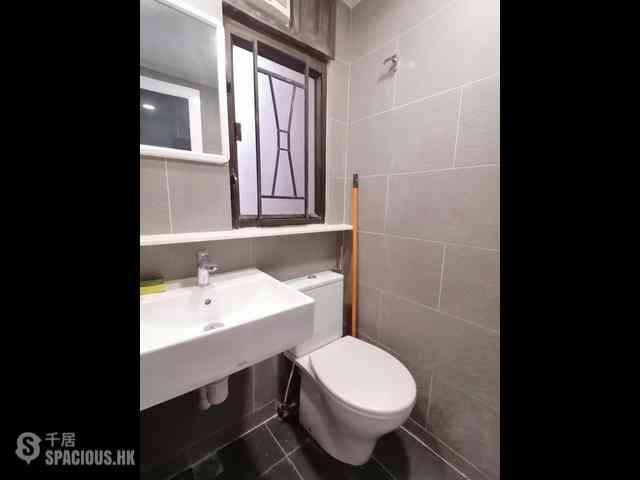 Kennedy Town - Kin Liong Mansion 08