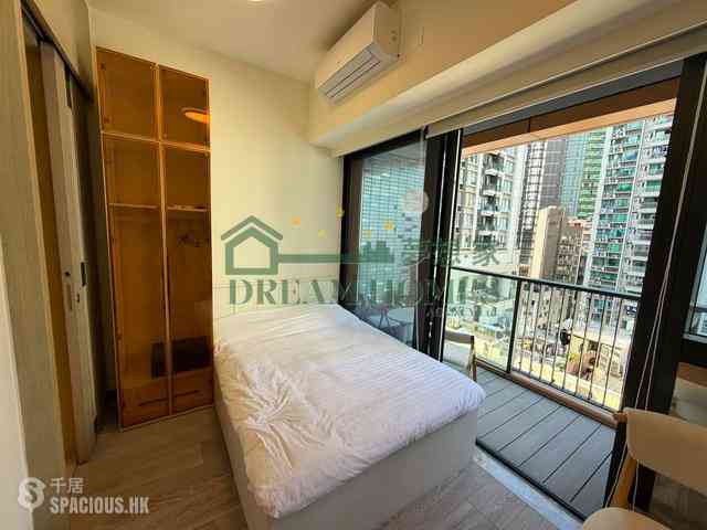 Sai Ying Pun - The Queens 06