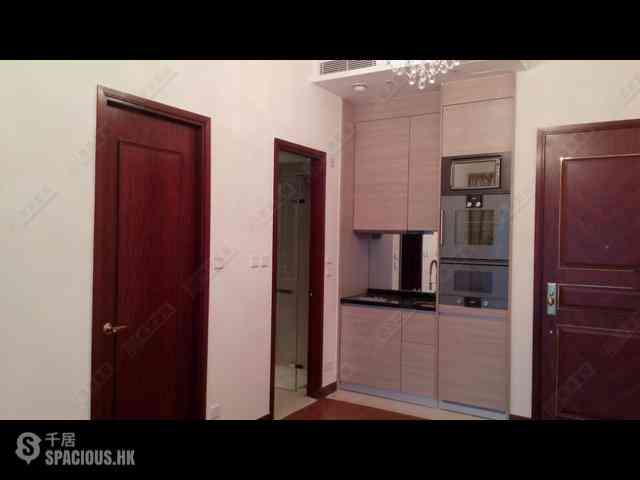 Wan Chai - The Avenue Phase 2 Block 3 04