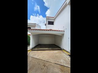 Pok Fu Lam - Magnolia Villas 10