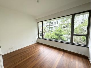 The Peak - Mount Austin Estate 16