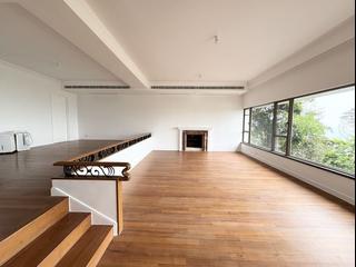 The Peak - Mount Austin Estate 03