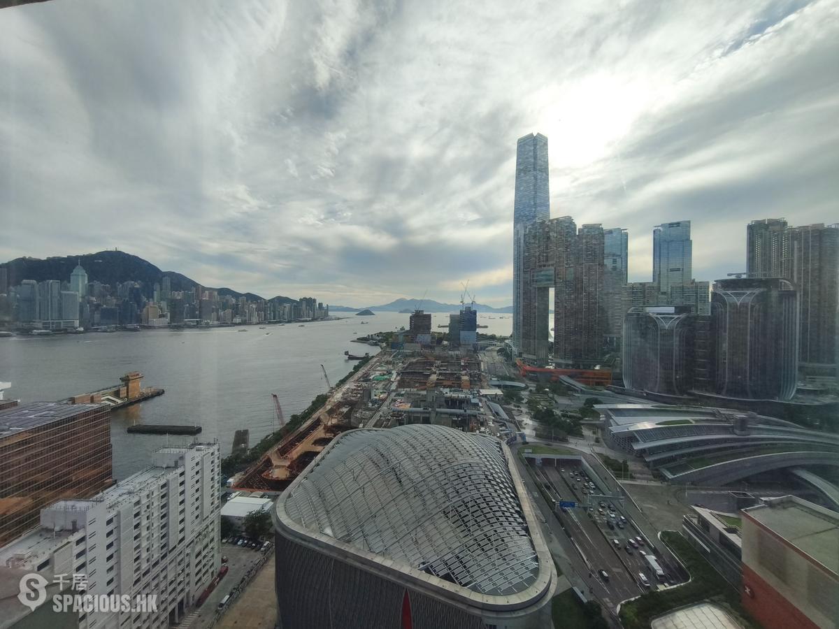 Tsim Sha Tsui - The Victoria Towers Tower 2 01