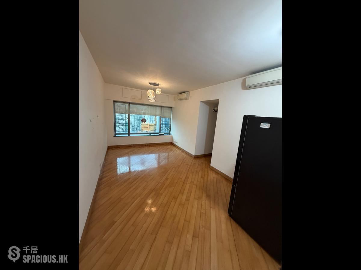 West Kowloon - Sorrento Phase 1 Block 6 01