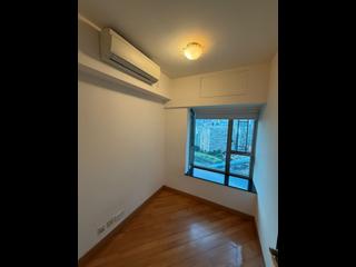 West Kowloon - Sorrento Phase 1 Block 6 03
