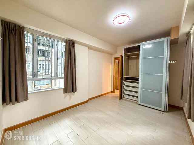 Mid Levels Central - Sherwood Court 05
