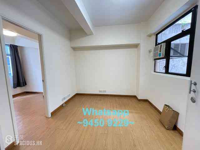 Sheung Wan - 13-15, Queen's Road West 01