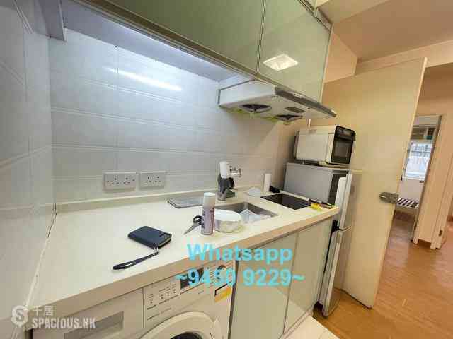 Sheung Wan - 13-15, Queen's Road West 04
