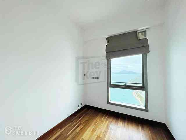 Repulse Bay - Grosvenor Place 07
