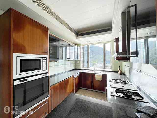 Repulse Bay - Grosvenor Place 08