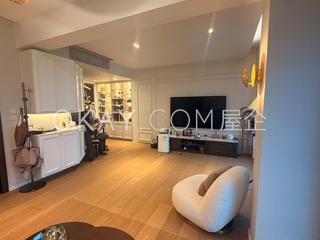 Pok Fu Lam - Villas Sorrento 04