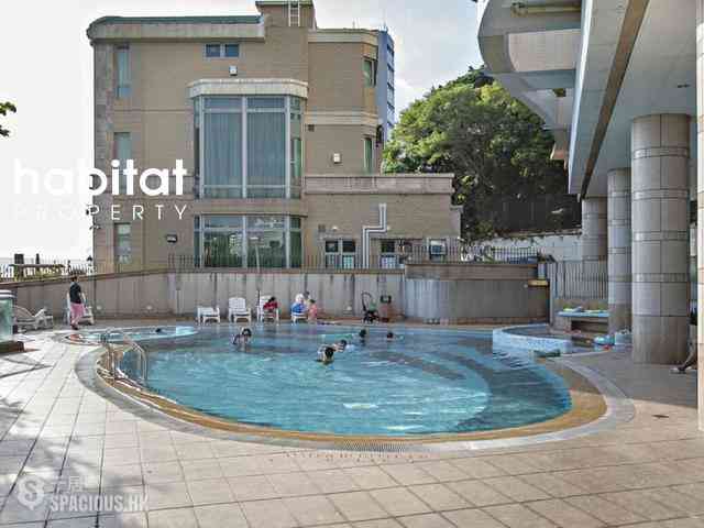 Pok Fu Lam - Villas Sorrento 14