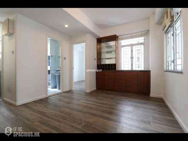 Wan Chai - Vincent Mansion 01