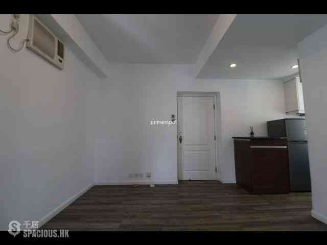 Wan Chai - Vincent Mansion 07