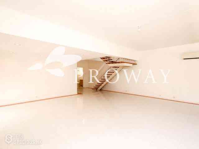Pok Fu Lam - Bisney Villas 04