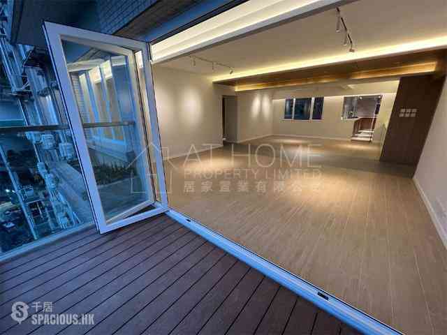 Mid Levels West - Hong Kong Garden 02