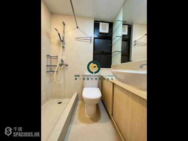 Sai Ying Pun - Golden Phoenix Court 03