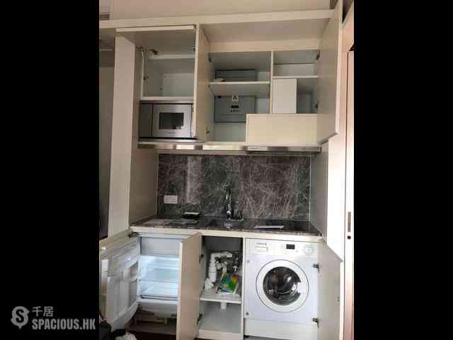 Shek Tong Tsui - One South Lane 01