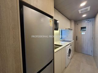 Mid Levels Central - Peach Blossom 04
