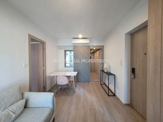 Mid Levels Central - Peach Blossom 07