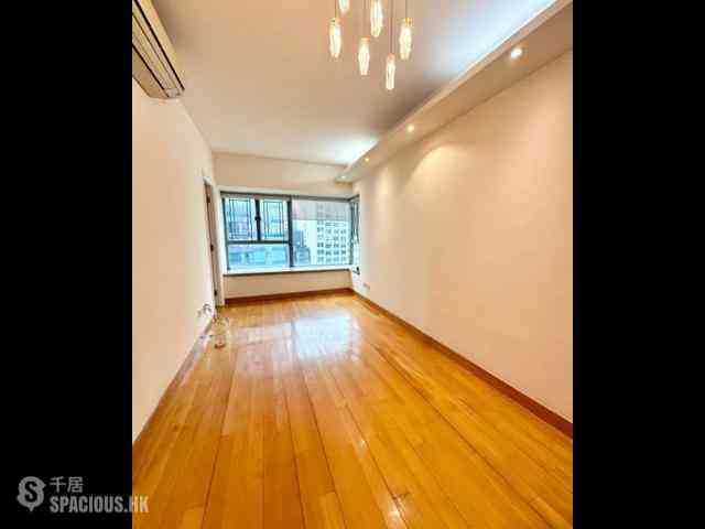 Sheung Wan - Queen's Terrace 02