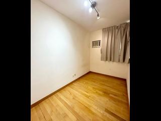 Sheung Wan - Queen's Terrace 04