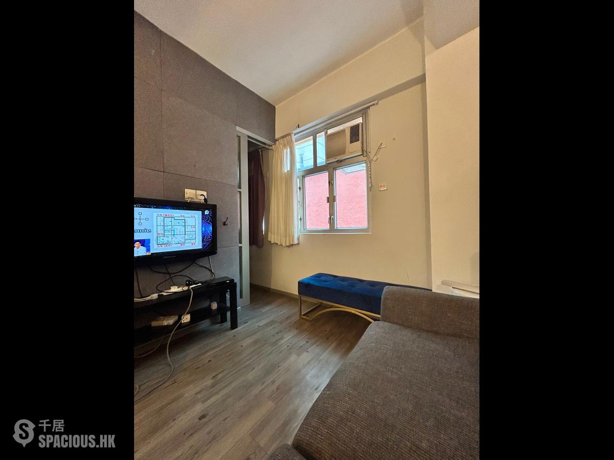 Sheung Wan - Kam Fai House 01