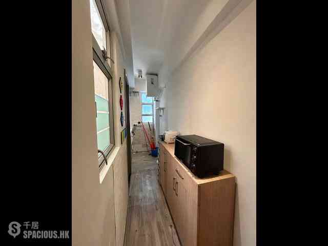 Sheung Wan - Kam Fai House 02