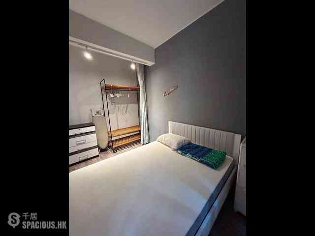 Sheung Wan - Kam Fai House 05