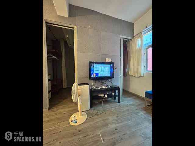 Sheung Wan - Kam Fai House 08