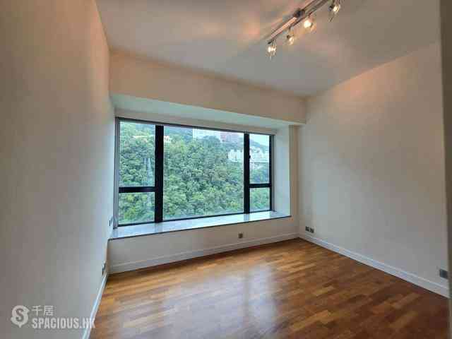 Mid Levels Central - The Harbourview 09