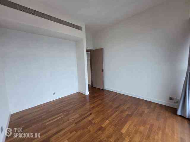 Mid Levels Central - The Harbourview 12