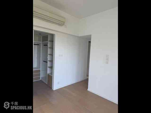 Shau Kei Wan - Island Garden 03