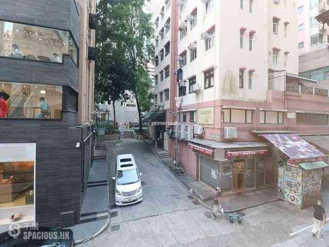 Wan Chai - Bo Fung Mansion 07