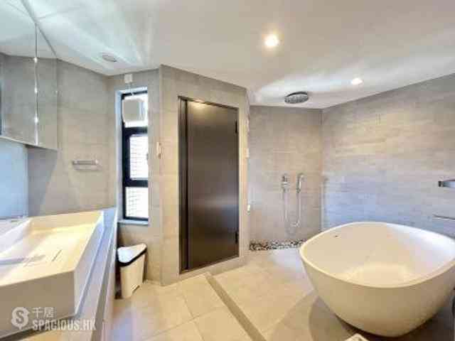Mid Levels Central - Birchwood Place 14