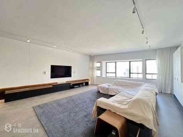 Mid Levels Central - Birchwood Place 02
