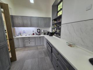 Mid Levels East - Caronia 10