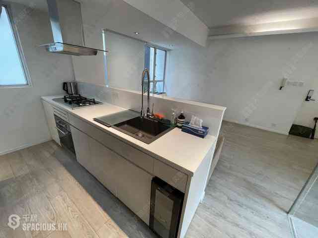 Mid Levels Central - The Rednaxela 08