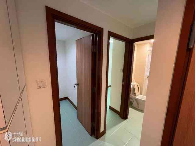 Mid Levels Central - Estoril Court 11