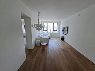 Mid Levels Central - Winsome Park 02